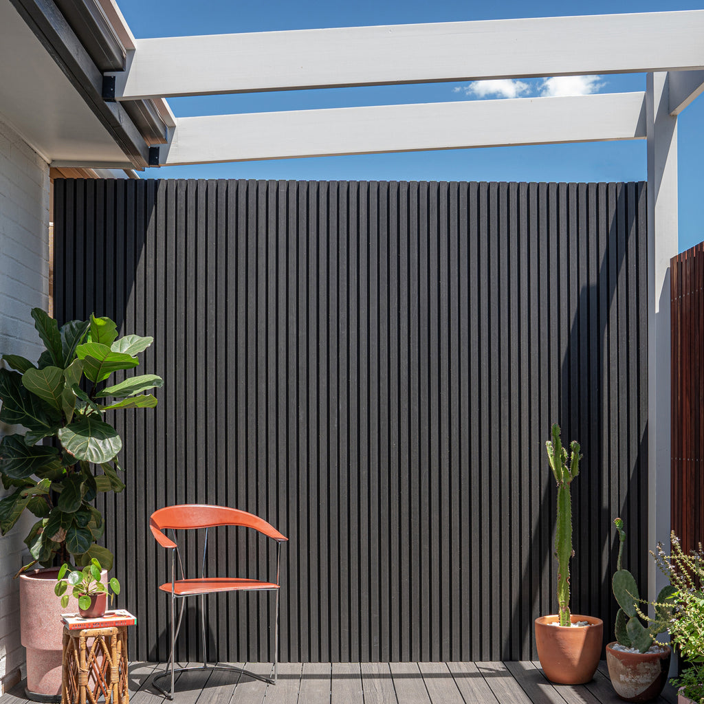 Ekodeck 219 x 26mm 3.6m Carbon Batten Screen Castellated Panel - Image 3 of 5