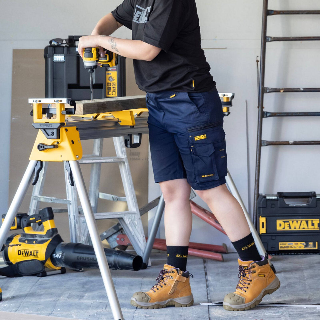 DEWALT Men's Navy Bennington PROStretch Shorts - Image 4 of 9