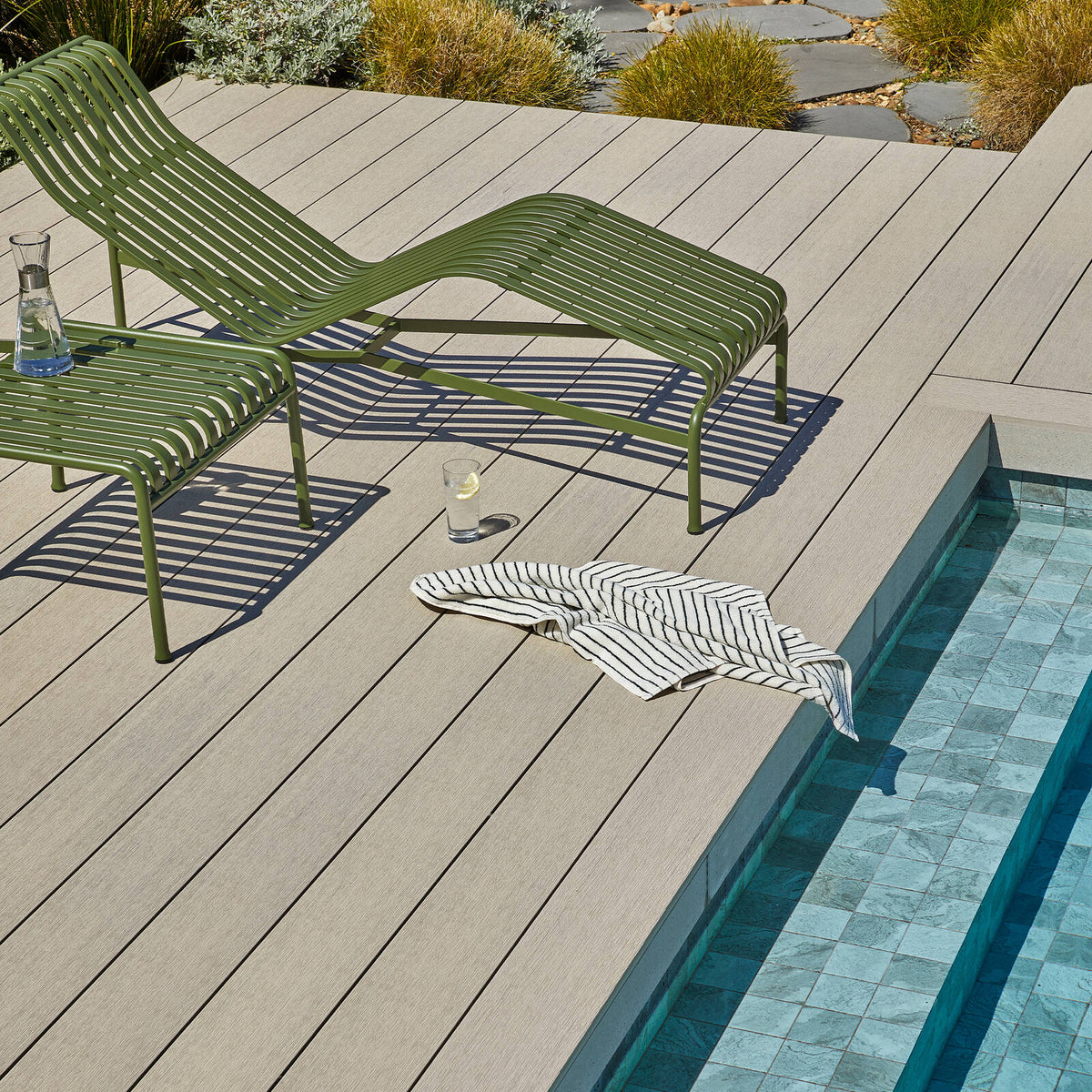 Ekodeck 180 x 23mm 5.4m Fairhaven / Stirling Summit Series Composite Decking - Image 5 of 10