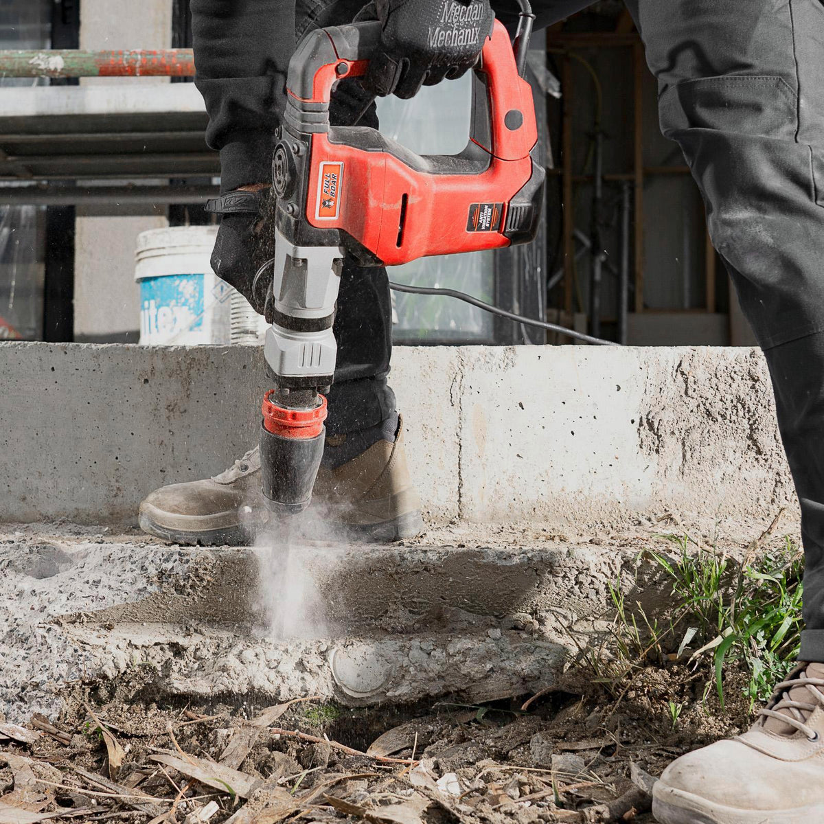Full Boar 1050W 7kg SDS Max Demolition Hammer Kit - Image 5 of 6