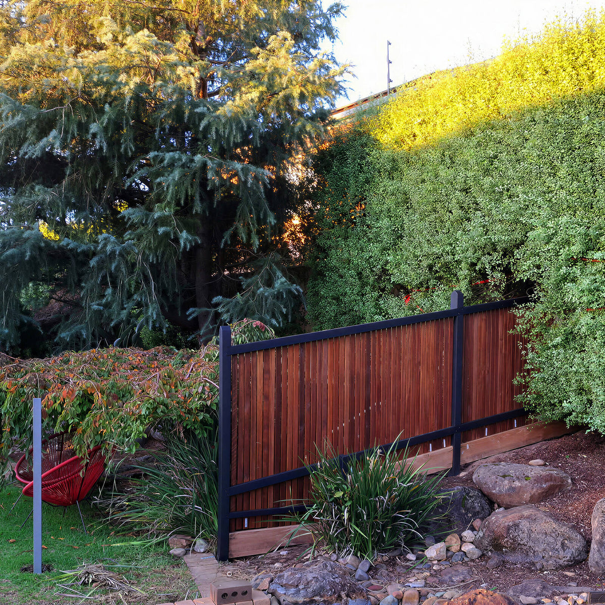 SpecRite 42 x 19mm 2.7m Merbau Pre-Oiled Solid Screening - Image 4 of 4