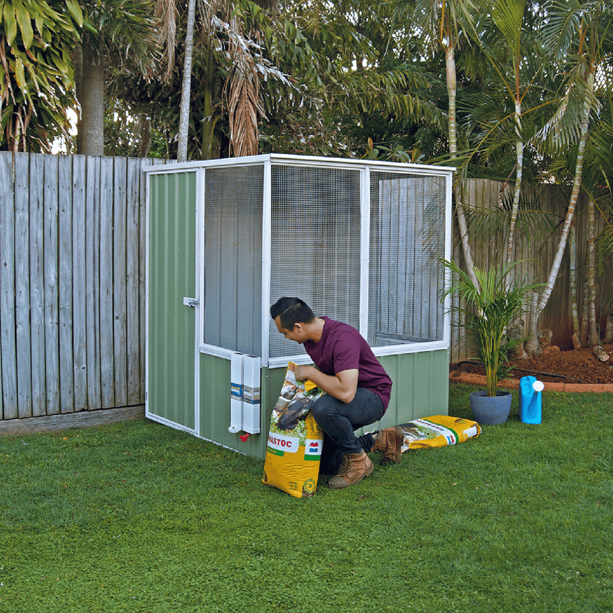 The Organic Garden Co 1.52 x 1.52 x 1.8m Pale Eucalypt Chicken Coop - Image 2 of 10