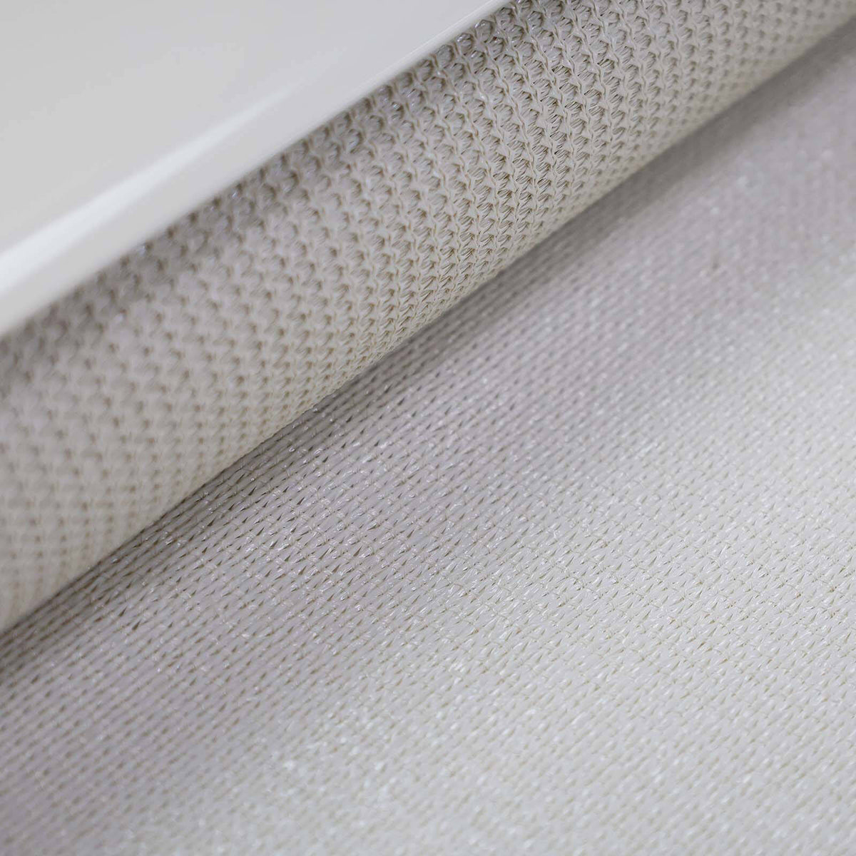 Coolaroo 1.5 x 2.4m Shell Crank Operated Outdoor Blind with Premium Pelmet - Image 4 of 9