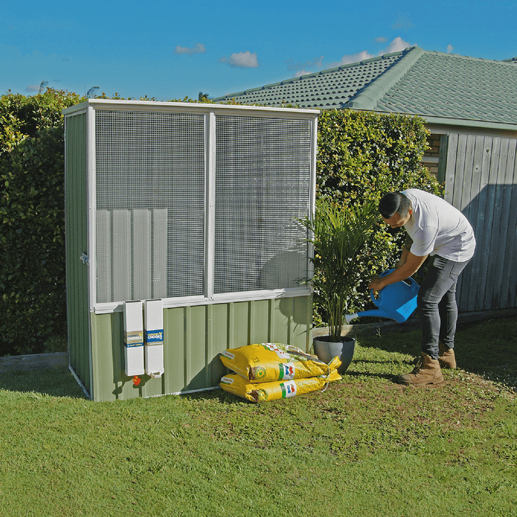 The Organic Garden Co 1.52 x 0.78 x 1.8m Pale Eucalypt Chicken Coop - Image 2 of 10